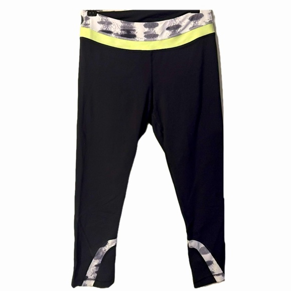 lululemon athletica Pants - Lululemon size 6 inspire crop black green leggings beyond gym basic workout